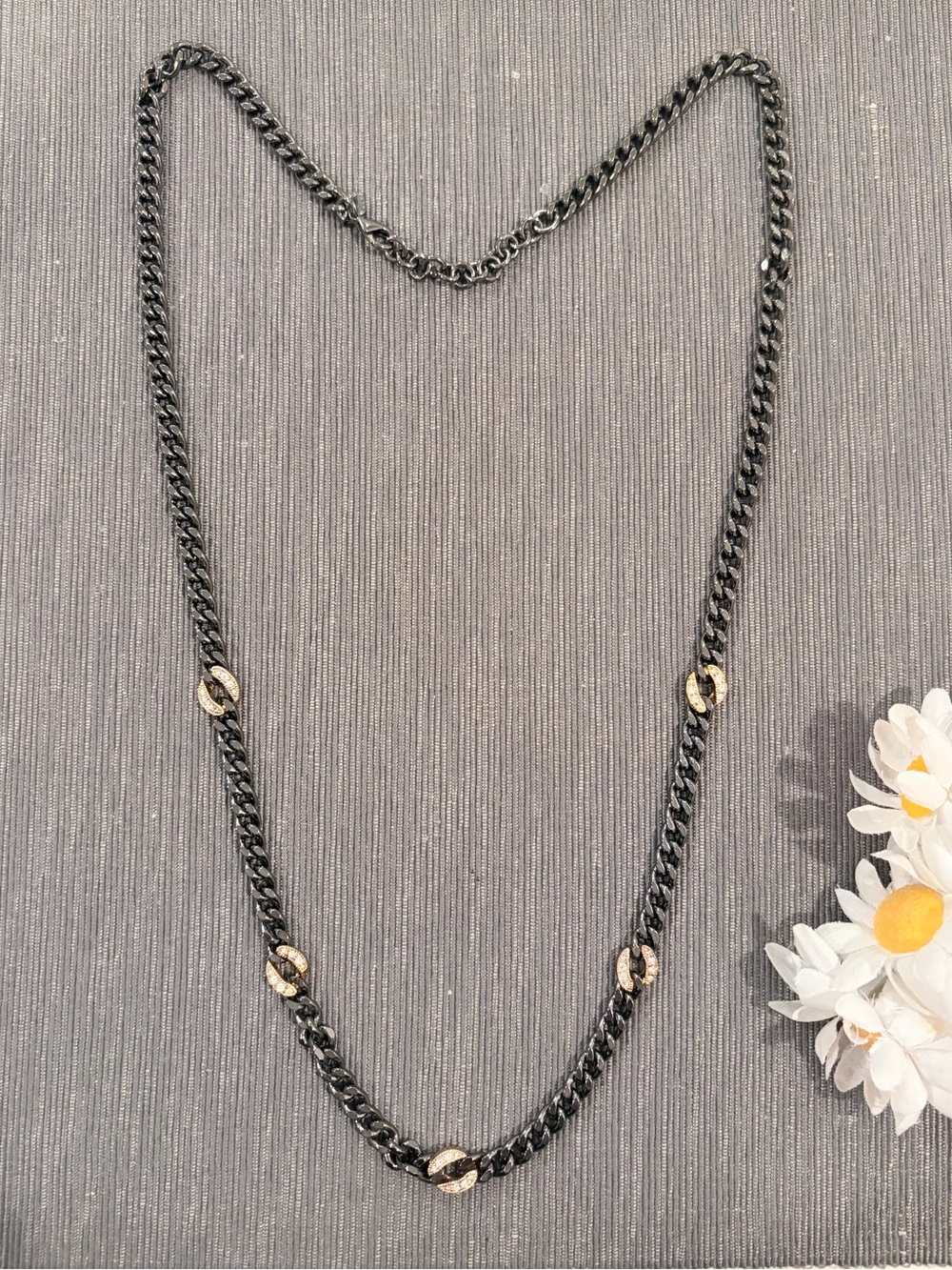 Stella & Dot Hematite Pave Link Chain Necklace